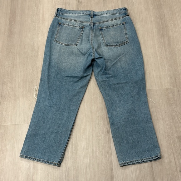 Old Navy Mom Jean - Picture 2 of 4